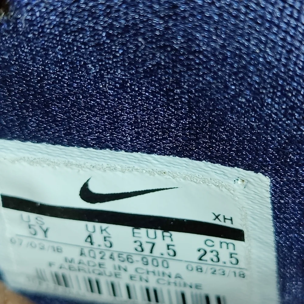 Nike Kyrie 5 Galaxy Basketball Sneaker Navy White Big Kid Athletic Shoes Size 5Y